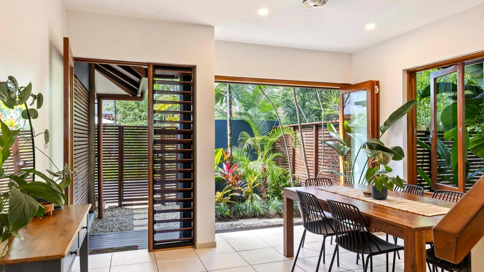 The Savannah Villa Port Douglas